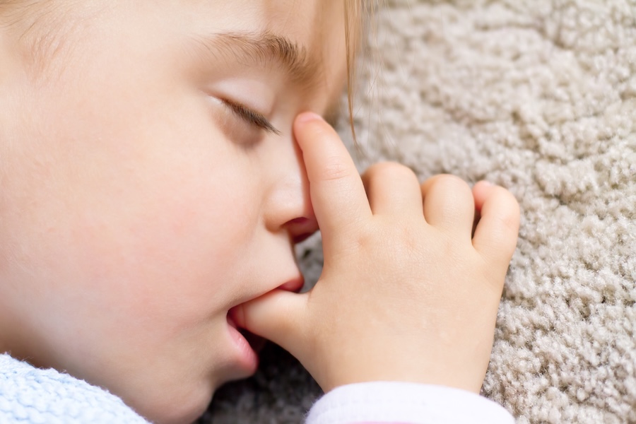 child sucking thumb